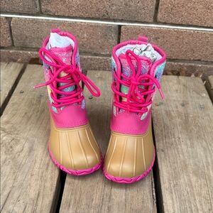 Fabkids Ombre Glitter Lace up Duck Boot in Hot Pink Size 10 NWT